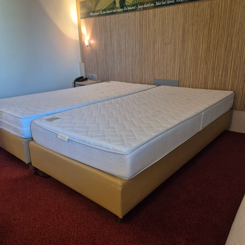 Boxspringbett mit Matratze 100x200 FBF Creme