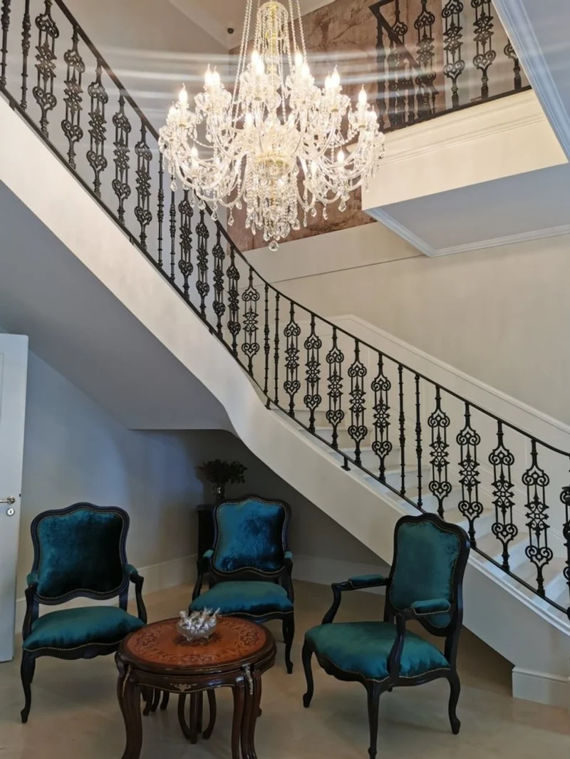 Casa Padrino Gusseisen Geländerstab Schwarz 14,5 x H. 92 cm - Prunkvoller Zierstab mit Ornament - Balkon & Treppen Geländer