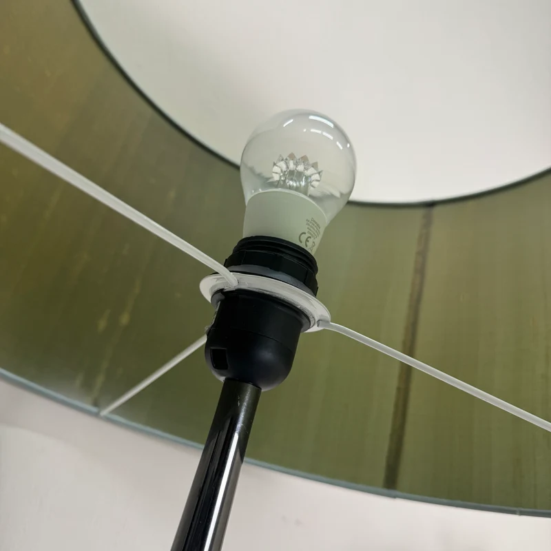 Designer Tischleuchte Stoffschirm Chrom Schwarz Nachttischlampe Lampe Gebraucht