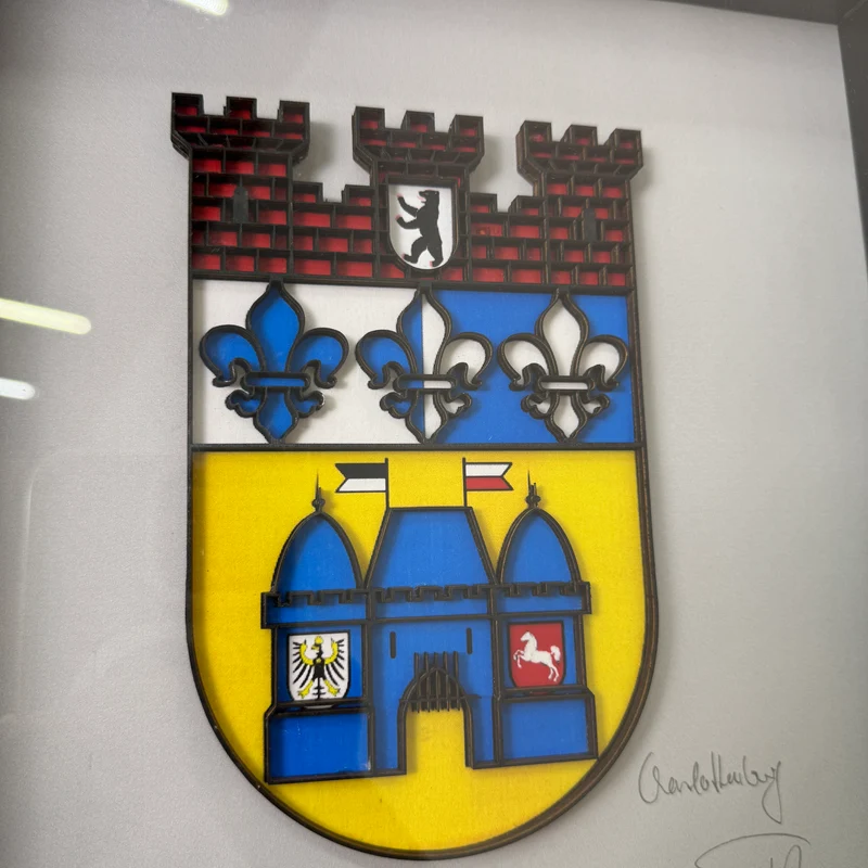 Thomas Klotz Design 3D-Objektrahmen Wandbild Wappen Berlin-Charlottenburg Deko
