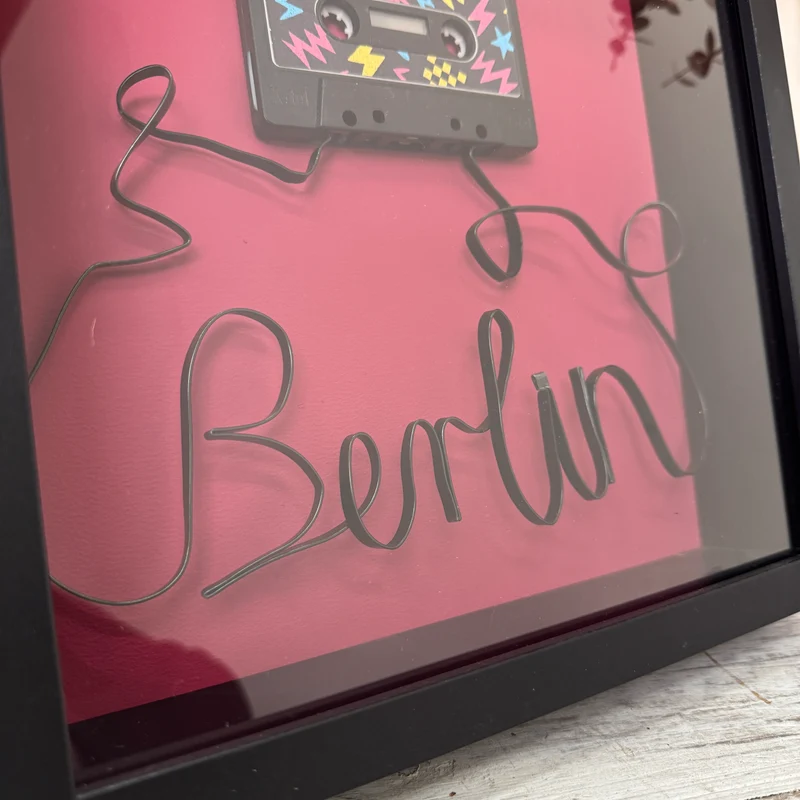 Thomas Klotz 3D-Objektrahmen Wandbild Retro Kassette „Berlin“ Deko