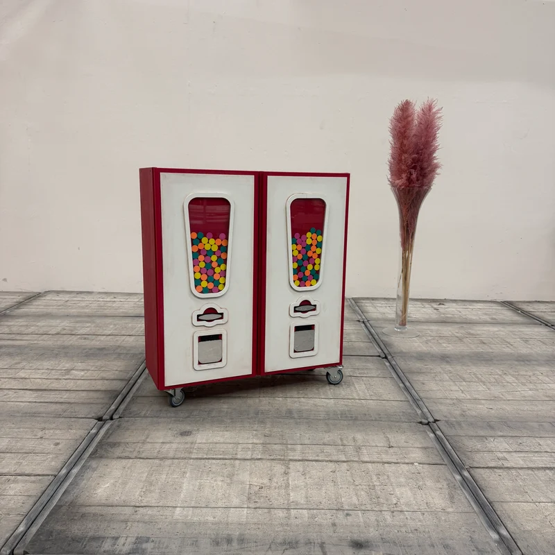 Thomas Klotz Upcycling Kommode Kaugummiautomat Kiefer Schrank Unikat