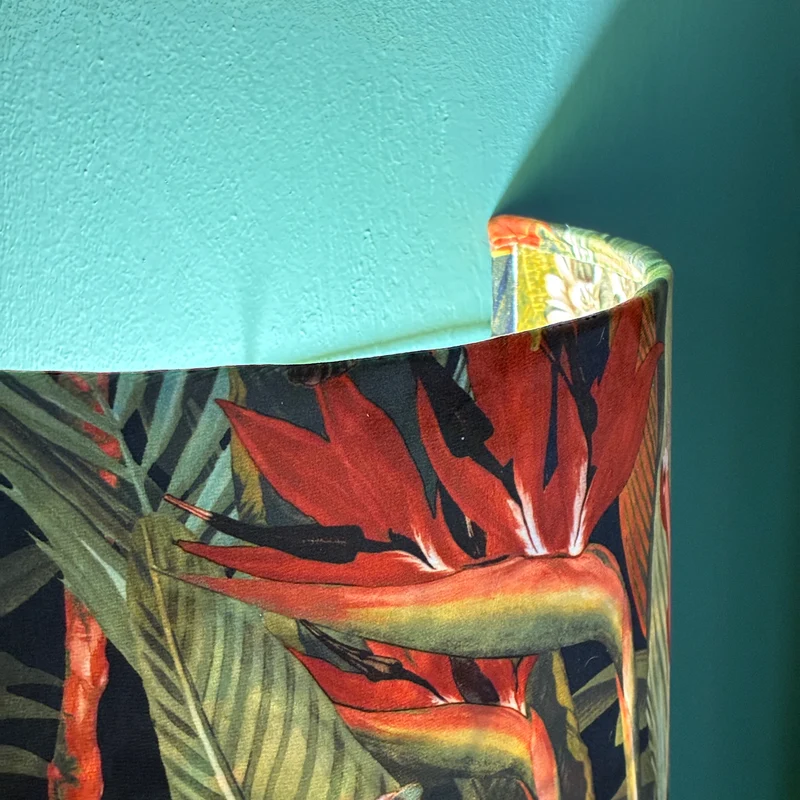 Thomas Klotz Wandlampe Stoffschirm Tropen-Muster Paradiesvogel Lampe