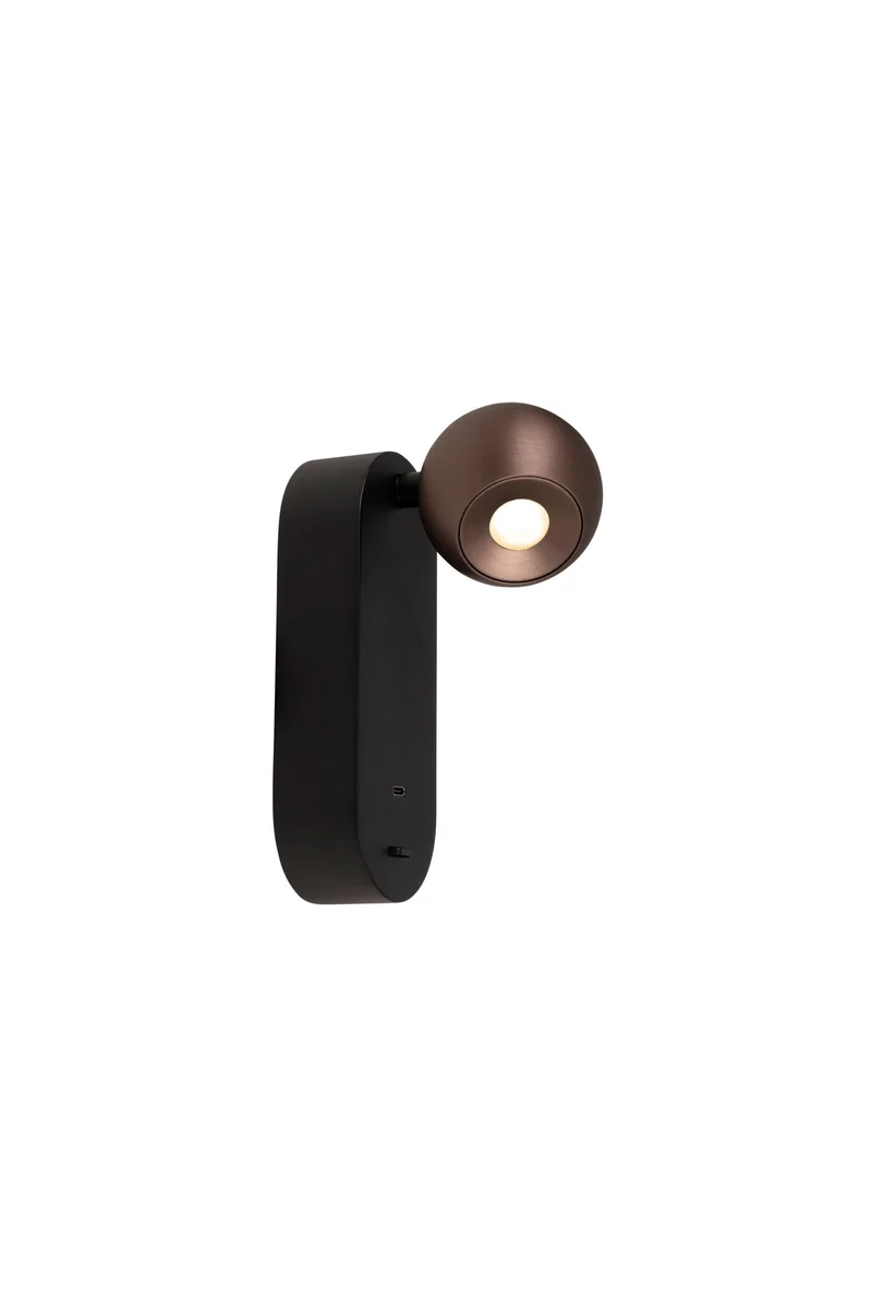 LED-Wandleuchte Montana mit CCT und USB-C-Ladeanschluss