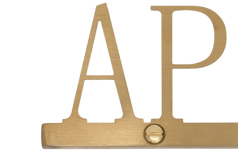 Casa Padrino Luxus Deko Objekt Gold 16,5 x 1,1 x H. 6 cm - Edelstahl Schriftzug Apes in gebürsteter Goldoptik - Luxus Deko Accessoires