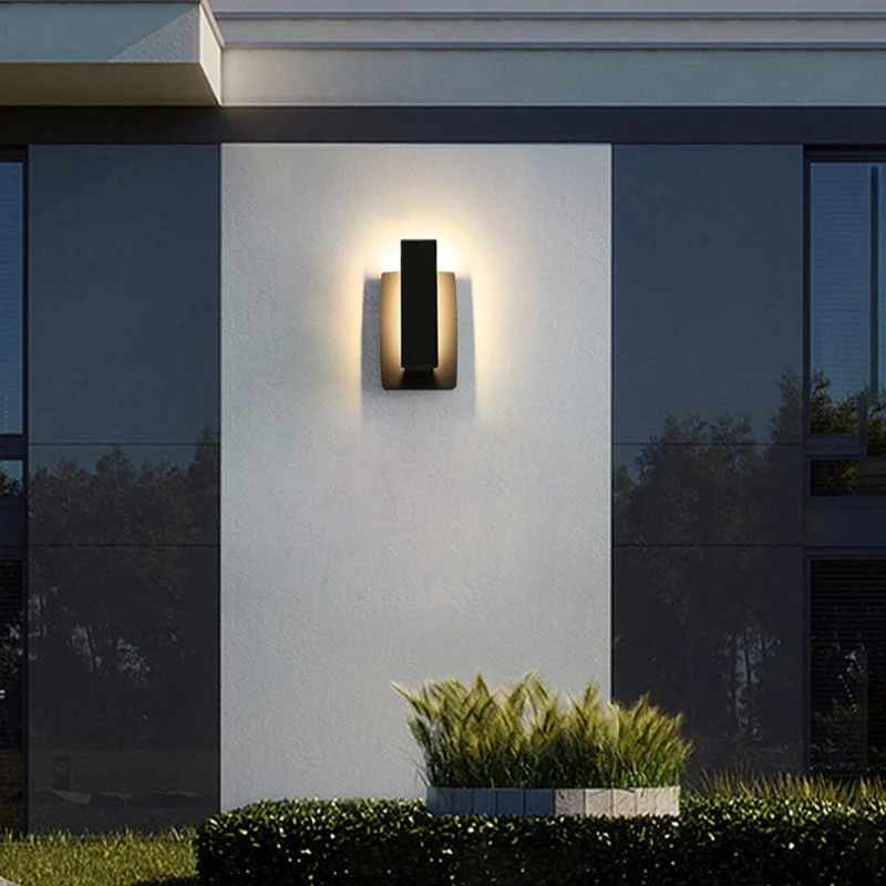 Rechthoekige Buitenwandlamp LED Zwart Aluminium IP54 Waterdicht Modern Design voor Veranda Terras en Tuin | Sansoti