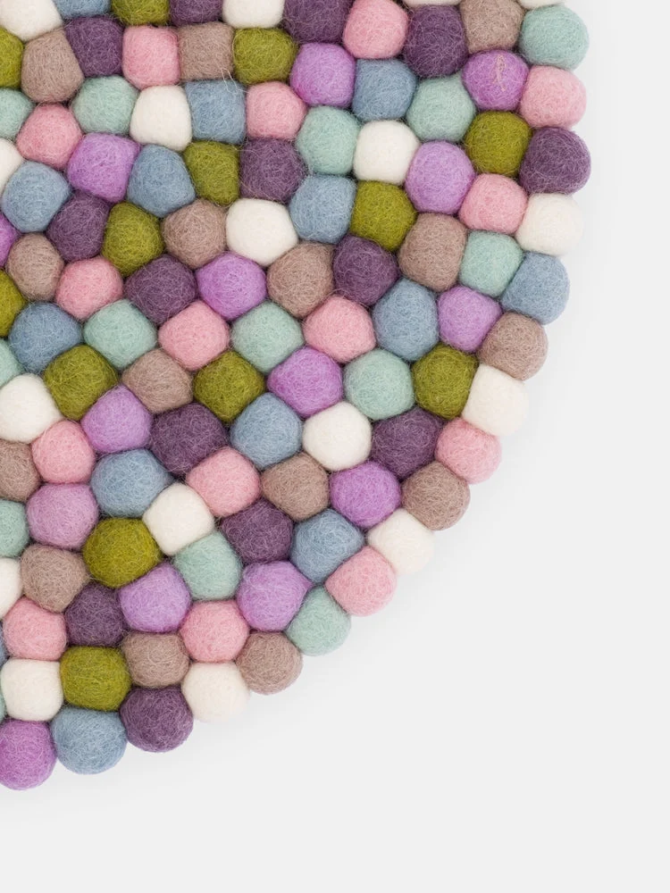 Filzkugel Sitzauflage Greta Rund Multi-Pastell|von myfelt|Ø36cm