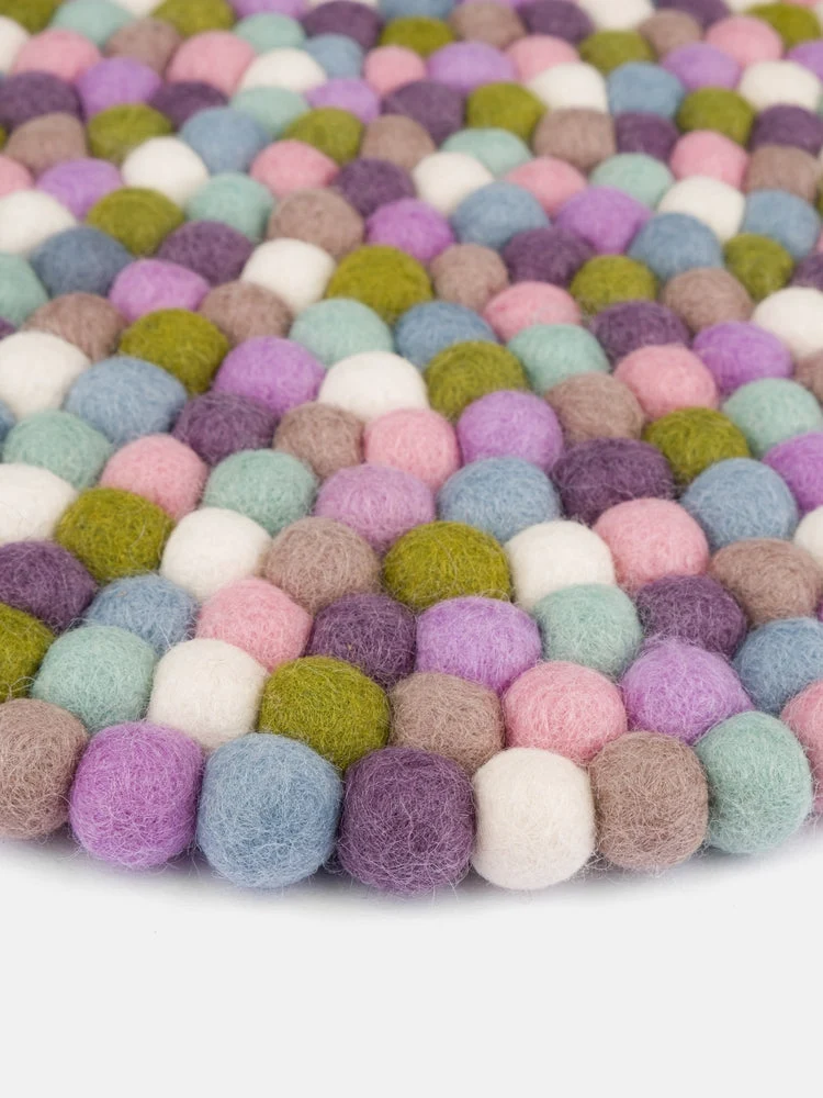 Filzkugel Sitzauflage Greta Rund Multi-Pastell|von myfelt|Ø36cm