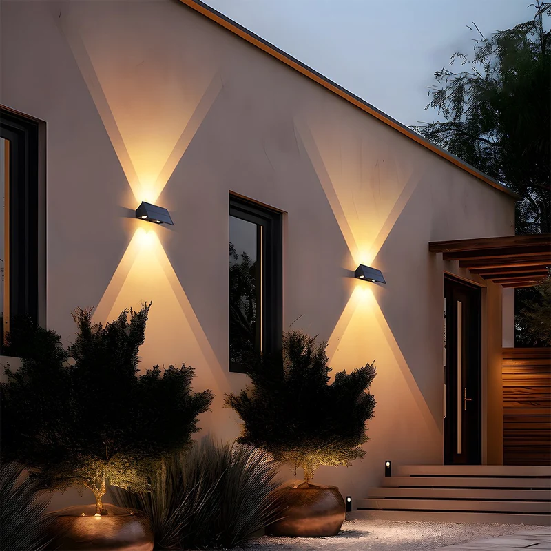 Zonne-energie Wandlamp Buiten Waterdicht LED Up-Down Verlichting Zwart 6W 3000K IP65 Modern Tuinverlichting | Sansoti