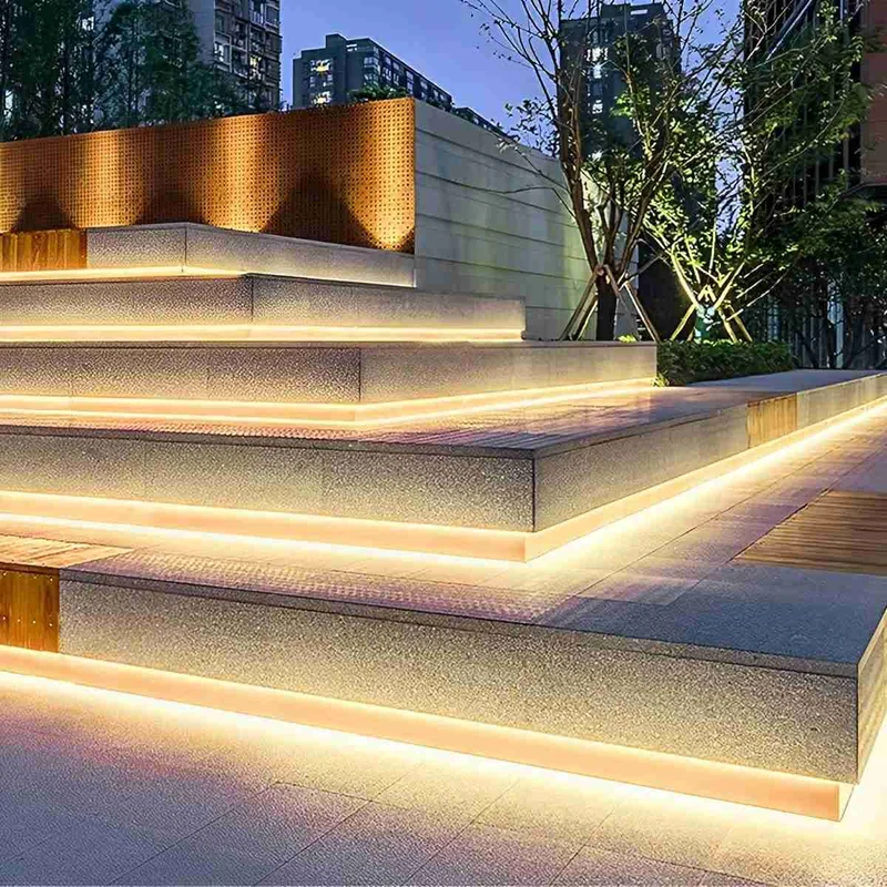 Flexibele LED-strip 24V Waterdicht IP68 Warm Wit voor Tuin Terras Vijver Inbouw Buitenverlichting Sfeer | Sansoti