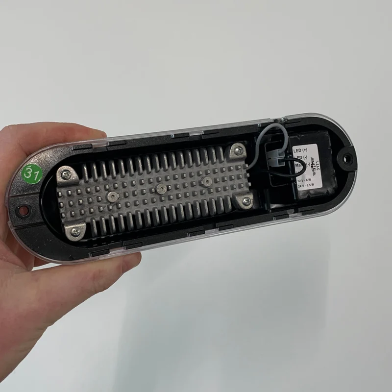 SIM Compact LED-Innenleuchte mit Schalter / 213 mm