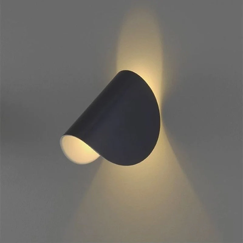 LED Wandlamp Beer met Ballon 360° Draaibaar Metaal Zwart Wit Rood Blauw Kinderkamer Slaapkamer Woonkamer | Sansoti