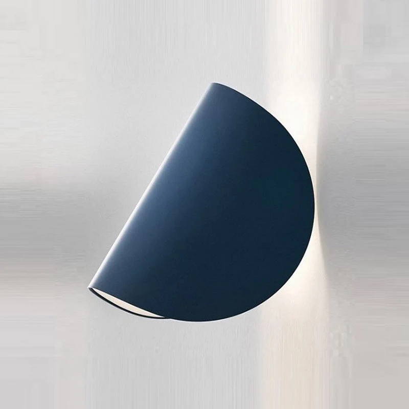 LED Wandlamp Beer met Ballon 360° Draaibaar Metaal Zwart Wit Rood Blauw Kinderkamer Slaapkamer Woonkamer | Sansoti