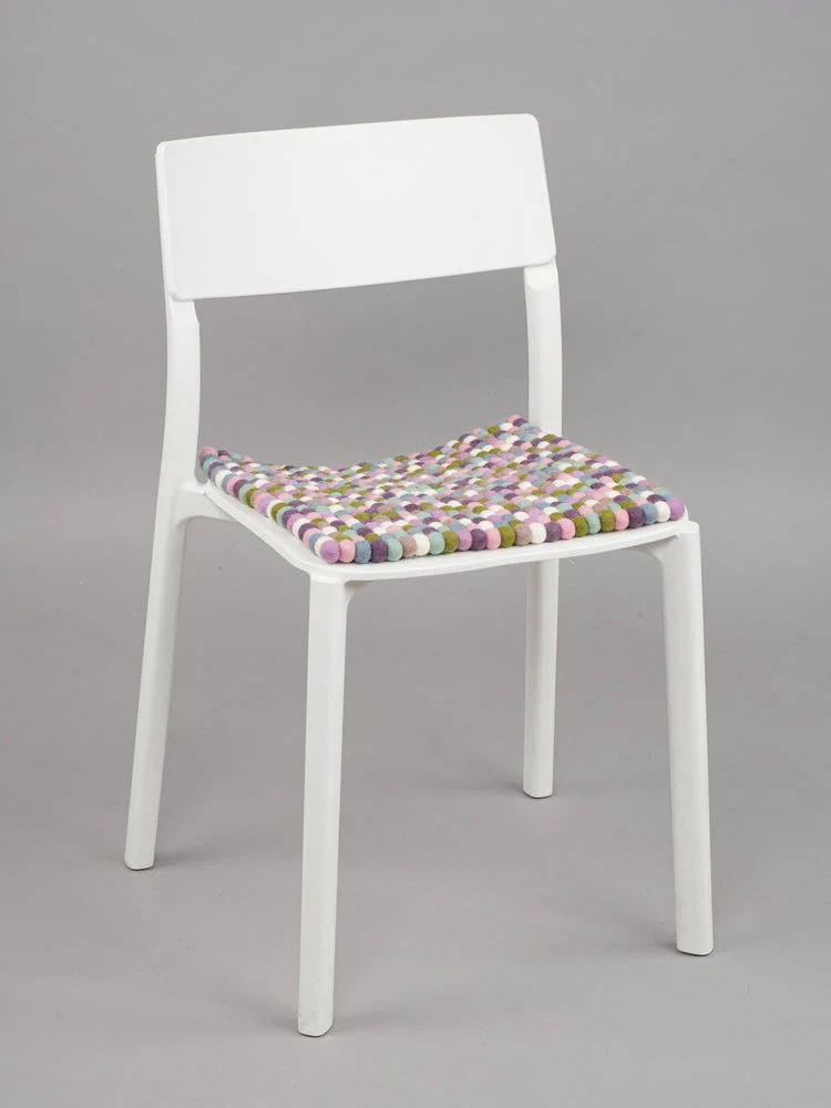 Filzkugel Sitzauflage Greta 36x36 cm|Multi-Pastell|von myfelt