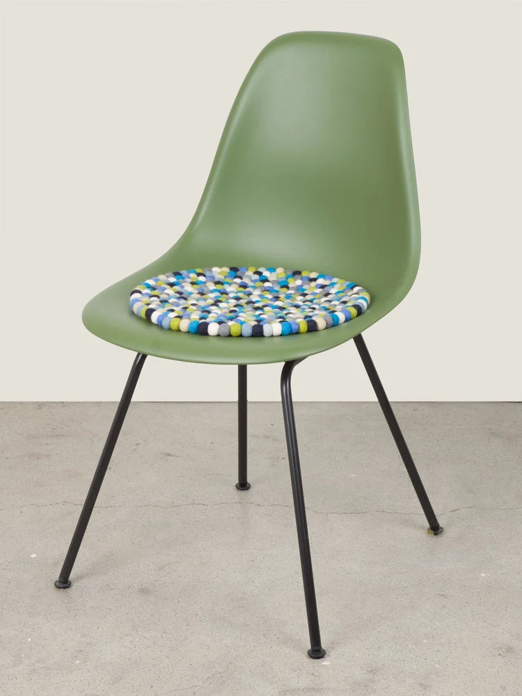 Filzkugel Sitzauflage Fritz Rund|Multi-Blau|von myfelt|Ø36cm