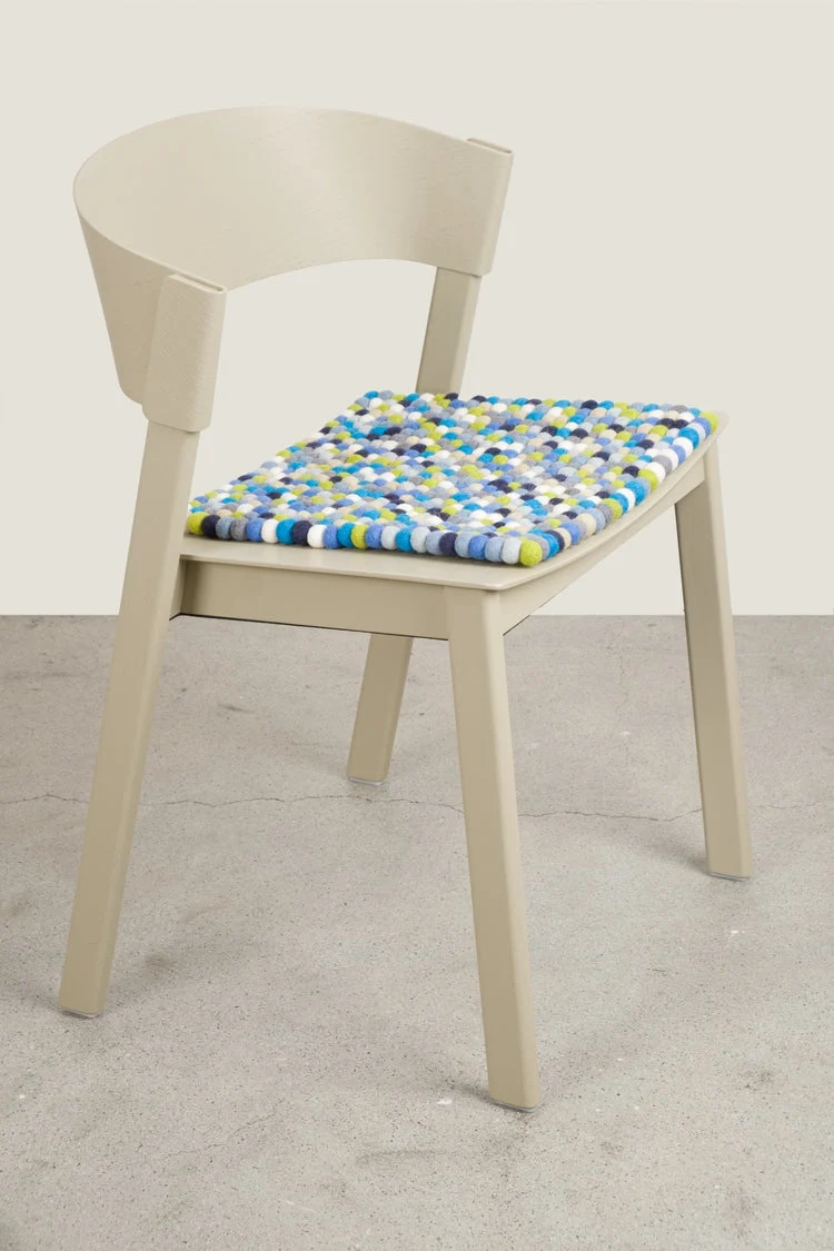 Filzkugel Sitzauflage Fritz 36x36 cm|Multi-Blau|von myfelt
