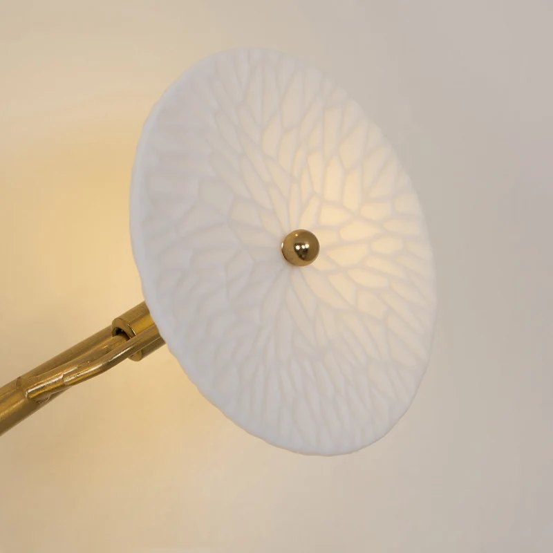 Keramische Bloembladwandlamp Metalen Accent Sculptuur Warm Licht Interieur Kunstverlichting Decoratief | Sansoti
