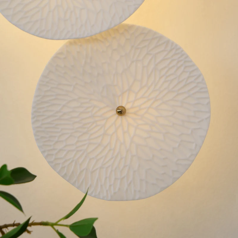 Keramische Bloembladwandlamp Metalen Accent Sculptuur Warm Licht Interieur Kunstverlichting Decoratief | Sansoti
