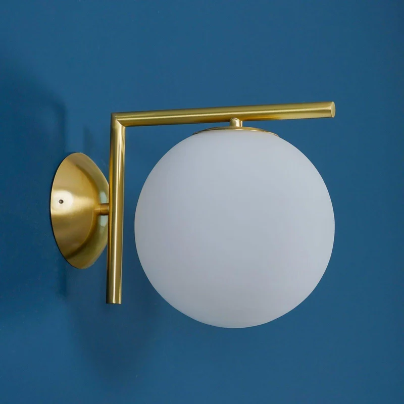 Wandlamp Geblazen Glas Opaline Bol Minimalistische Verlichting Zwart Goud Scandinavisch Design Sfeerlicht | Sansoti