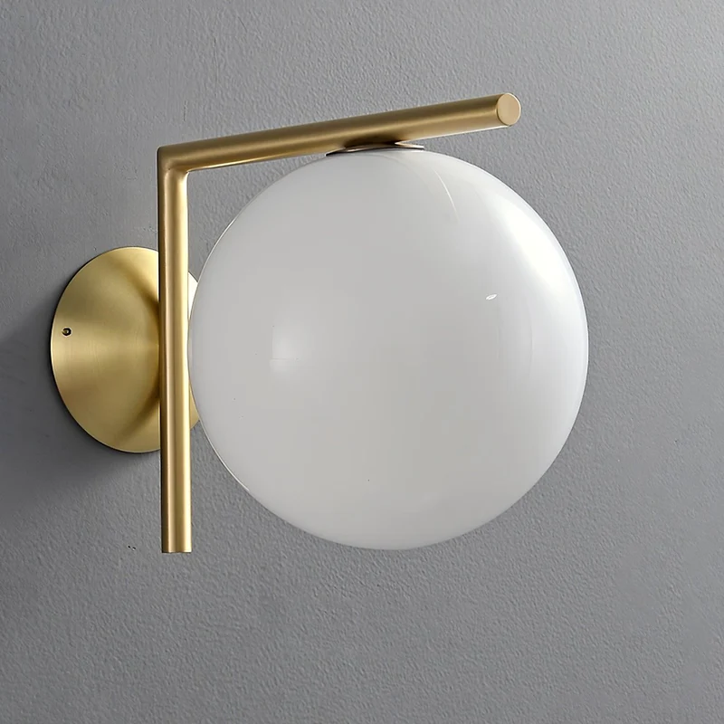 Wandlamp Geblazen Glas Opaline Bol Minimalistische Verlichting Zwart Goud Scandinavisch Design Sfeerlicht | Sansoti