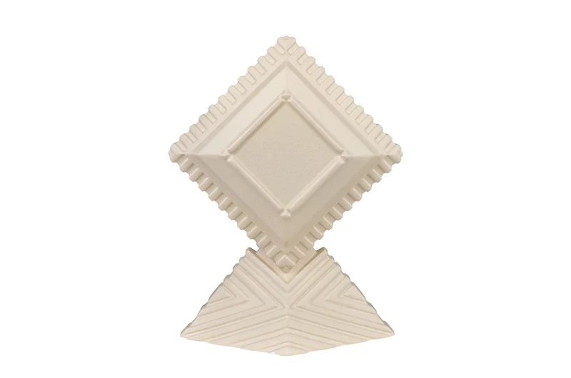 Casa Padrino Luxus Deko Objekt Cremeweiß 31 x 21 x H. 40 cm - Skulpturales Steingut Objekt Unity mit Ivory Glasur - Luxus Deko Accessoires