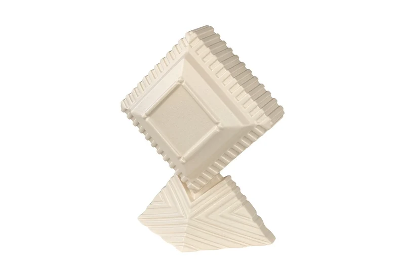 Casa Padrino Luxus Deko Objekt Cremeweiß 31 x 21 x H. 40 cm - Skulpturales Steingut Objekt Unity mit Ivory Glasur - Luxus Deko Accessoires