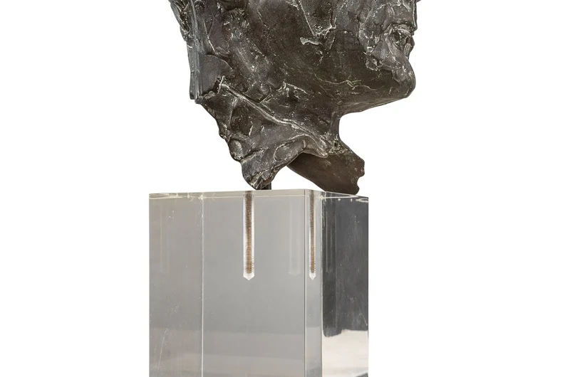 Casa Padrino Luxus Deko Skulptur Bronzefigur Bronze / Braun 15 x 23 x H. 45 cm - Massive Bronzeskulptur auf Plexiglas Sockel - Luxus Deko Accessoires