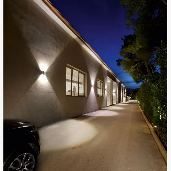 Delta Light - Wandleuchte Mono Down-Up T50 (Ausstellungsware)