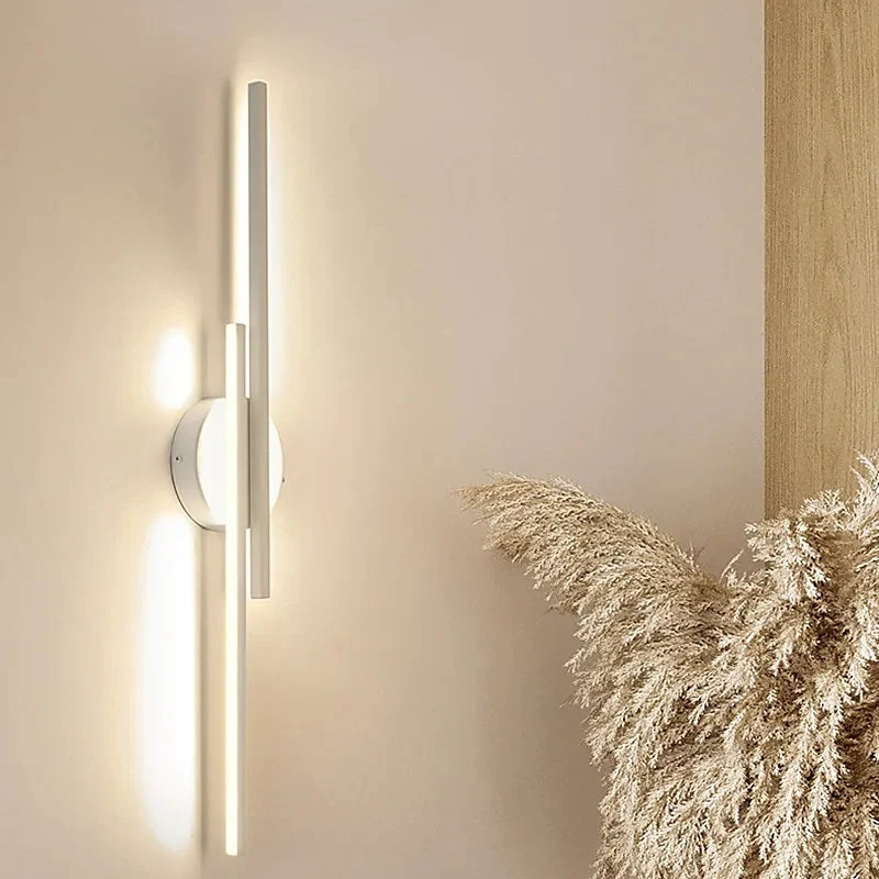 Moderne LED Wandlamp Lineair Zwart Wit Metaal Nordic Design Slaapkamer Woonkamer Sfeerverlichting Stijlvol | Sansoti