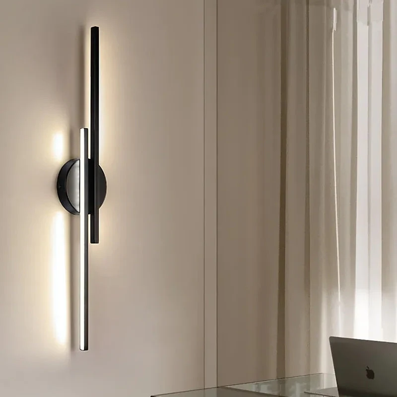 Moderne LED Wandlamp Lineair Zwart Wit Metaal Nordic Design Slaapkamer Woonkamer Sfeerverlichting Stijlvol | Sansoti