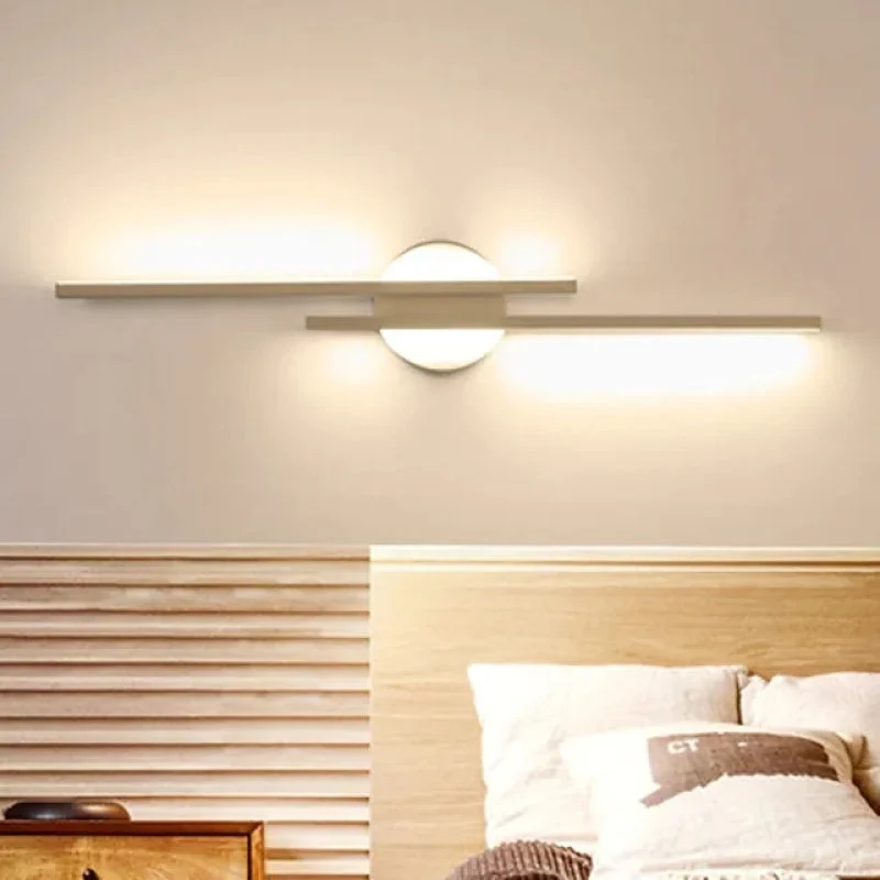 Moderne LED Wandlamp Lineair Zwart Wit Metaal Nordic Design Slaapkamer Woonkamer Sfeerverlichting Stijlvol | Sansoti