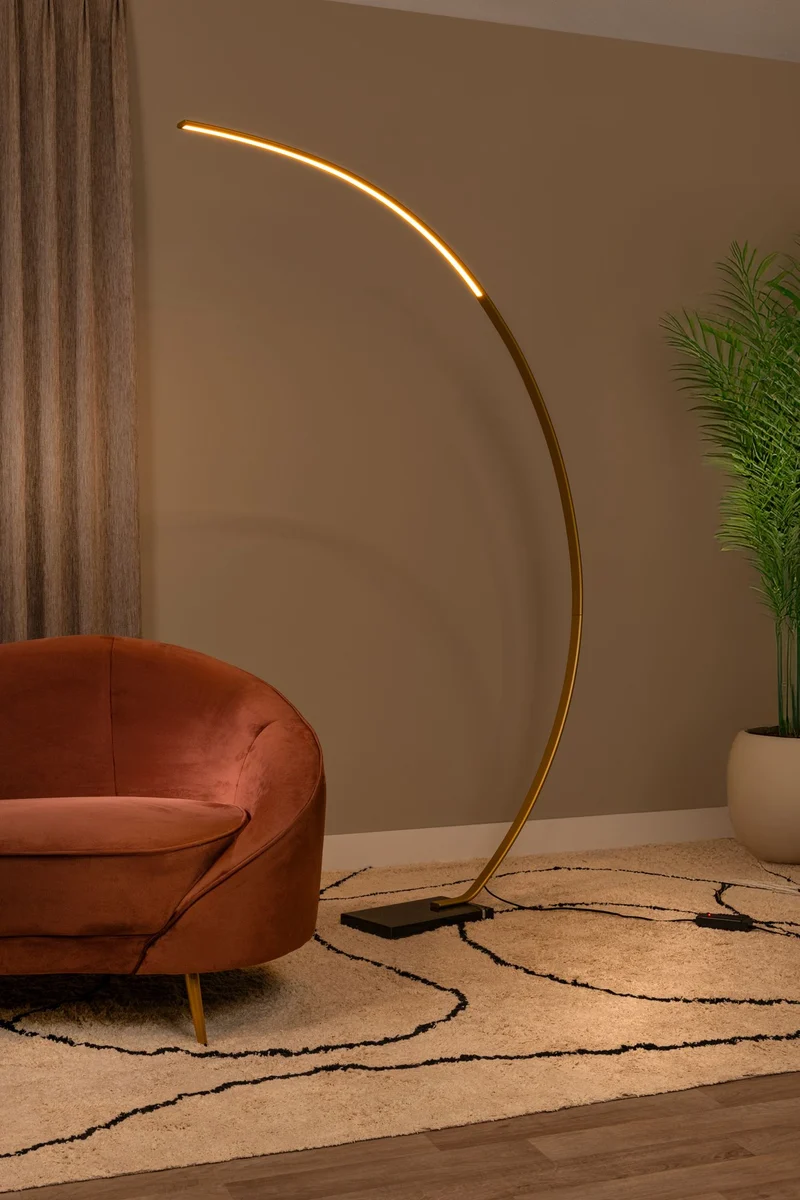LED-Bogenlampe Curve dimmbar mit Marmorsockel 192cm