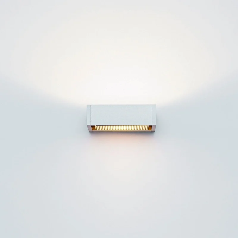 Serien Lighting - Wandleuchte SML Wall S Halogen Aluminium Glas Satiniert (Ausstellungsware leichte Gebrauchsspuren)