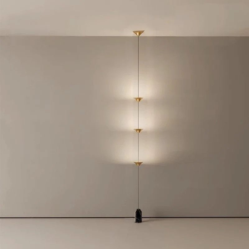 Sculpturale Hanglamp met Drie Conische Kappen Natuurstenen Voetstuk LED Warm Licht Modern Design Woonkamer | Sansoti