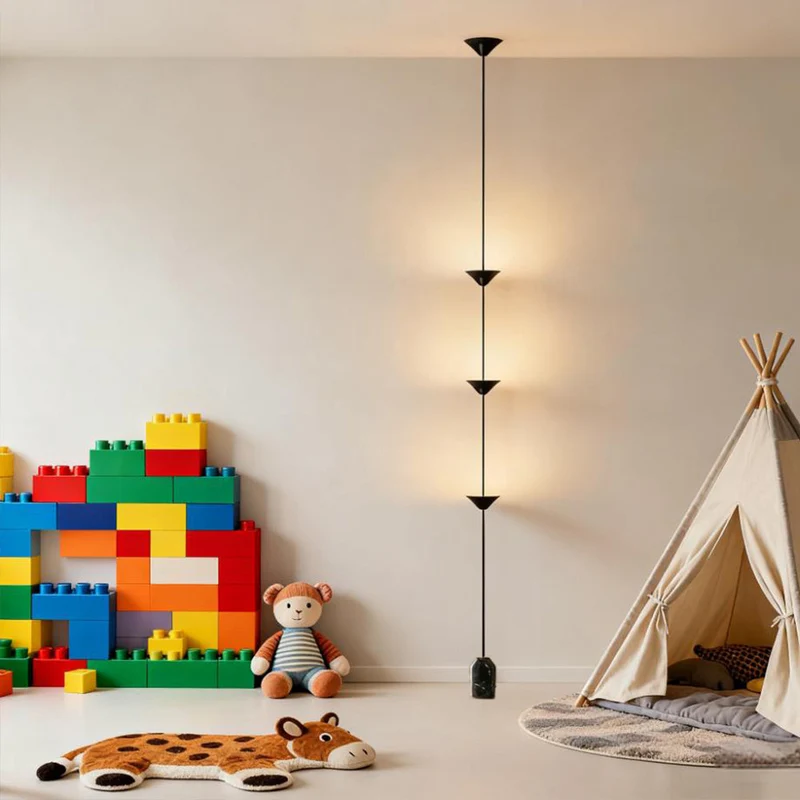 Sculpturale Hanglamp met Drie Conische Kappen Natuurstenen Voetstuk LED Warm Licht Modern Design Woonkamer | Sansoti