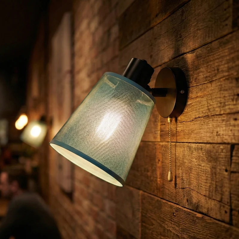 All Seasons Life Wandlampe mit Zugschalter| 90° Verstellbar | E27 ~3478