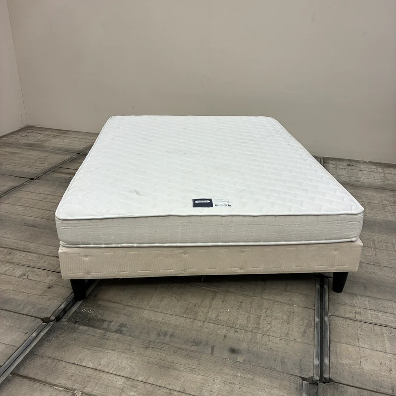 Boxspringbett inklusive Matratze 150x200 Polsterbett Creme Gebraucht
