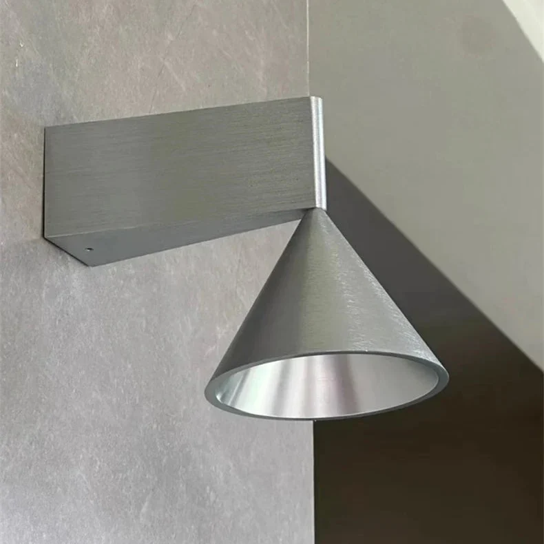 Metalen Wandlamp LED 7W Warm Wit Licht Slaapkamer Woonkamer Hal Chroom Zwart Moderne Design Verlichting | Sansoti