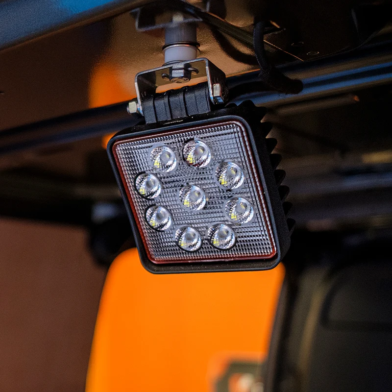 Quadratische 27-W-Flutlampe von LED Autolamps