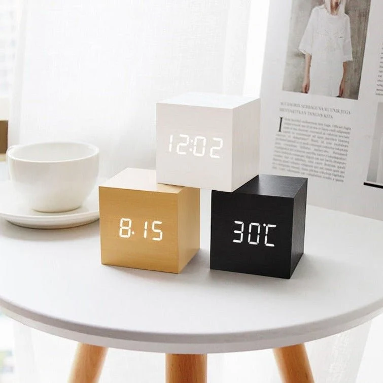 Digitale Wekker Kubus Houtlook LED Display Geluidsactivatie Alarm Temperatuur Timer Slaapkamer Kantoor | Sansoti