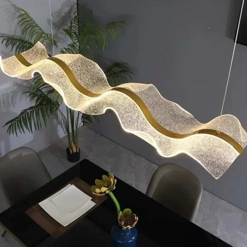 Nordic Wave LED Hanglamp Acryl Golfvorm met Messing Afwerking Dimbaar Verstelbaar voor Eetkamer Slaapkamer | Sansoti