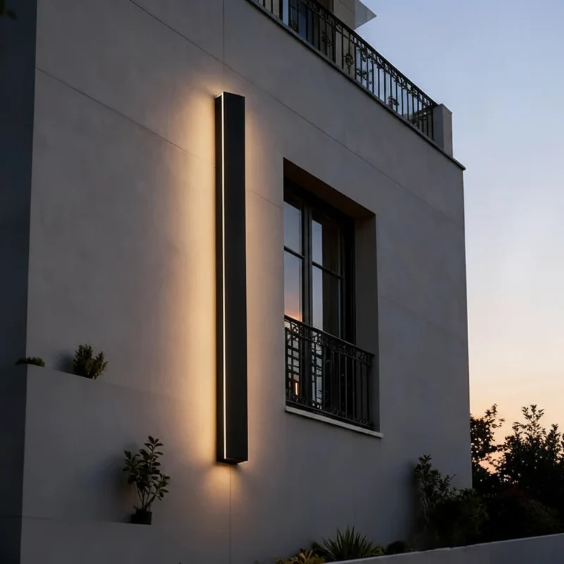 Lineaire Buitenwandlamp LED Metaal Zwart IP65 Waterdicht voor Tuin Terras Gevel Moderne Buitenverlichting | Sansoti