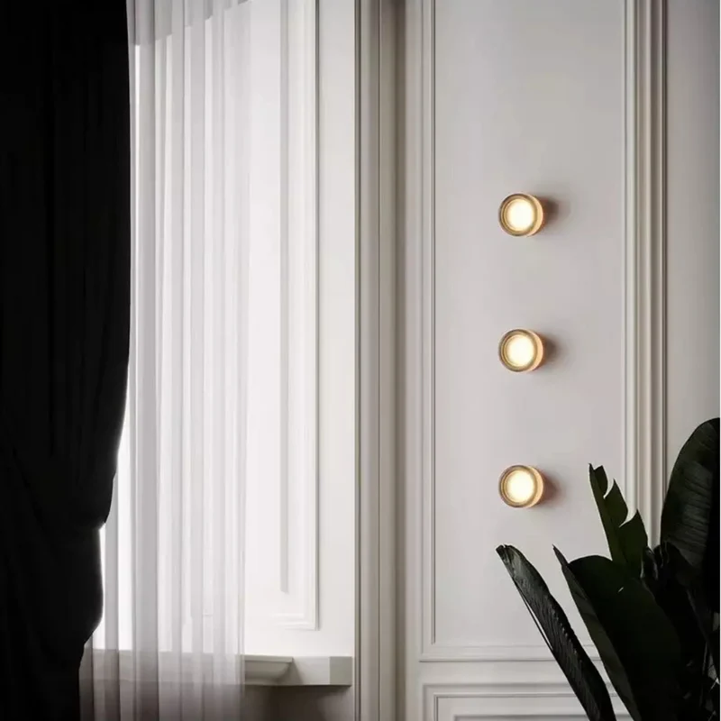 Glazen Wandlamp met IJzeren Armatuur – Scandinavische Stijl voor Sfeervolle Verlichting in Woonkamer en Slaapkamer | Sansoti