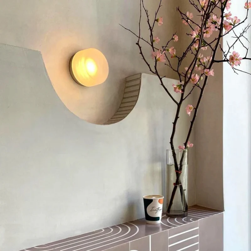 Glazen Wandlamp met IJzeren Armatuur – Scandinavische Stijl voor Sfeervolle Verlichting in Woonkamer en Slaapkamer | Sansoti