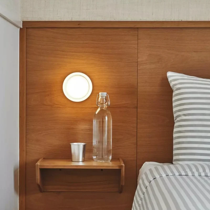 Glazen Wandlamp met IJzeren Armatuur – Scandinavische Stijl voor Sfeervolle Verlichting in Woonkamer en Slaapkamer | Sansoti