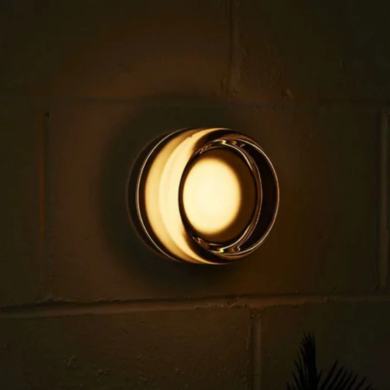 Glazen Wandlamp met IJzeren Armatuur – Scandinavische Stijl voor Sfeervolle Verlichting in Woonkamer en Slaapkamer | Sansoti