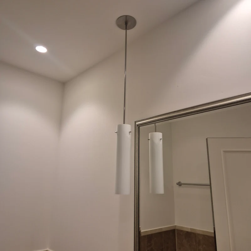 La Luce Leuchte zylindrisch weiß Glas - Atlantic Hotel Hamburg - Lampe gebraucht