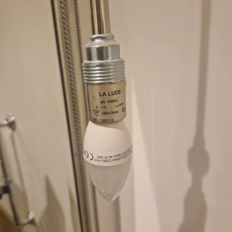 La Luce Leuchte zylindrisch weiß Glas - Atlantic Hotel Hamburg - Lampe gebraucht