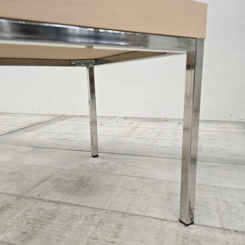 IKEA Klubbo Beistelltisch Hellbraun Holz quadratisch mit Metallgestell Tisch Gebraucht