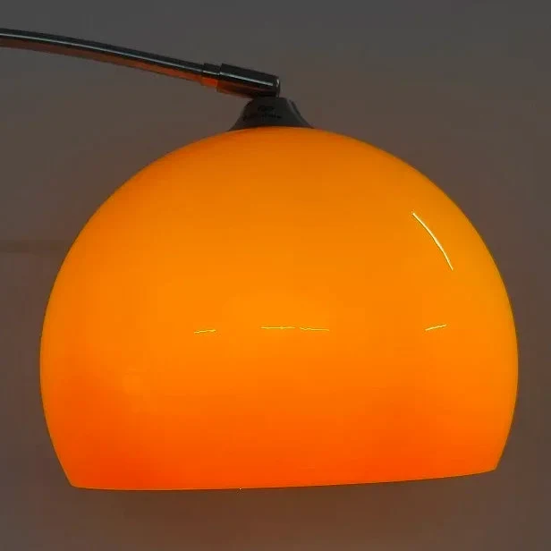 Minimalistische Vloerlamp met Opwaartse Lichtval – Sculptuurontwerp met Zachte Gloed voor Woonruimte | Sansoti